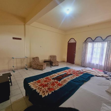 Oyo 93062 Sibayak Multinational Rest House Berastagi Luaran gambar