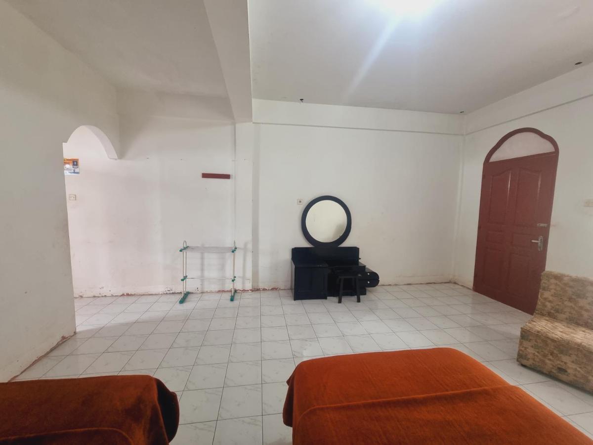 Oyo 93062 Sibayak Multinational Rest House Berastagi Luaran gambar