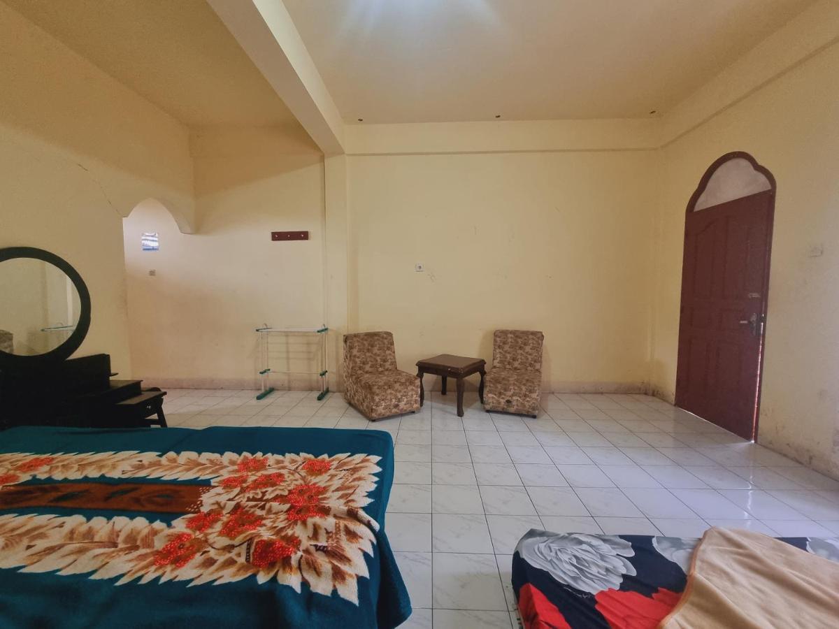 Oyo 93062 Sibayak Multinational Rest House Berastagi Luaran gambar