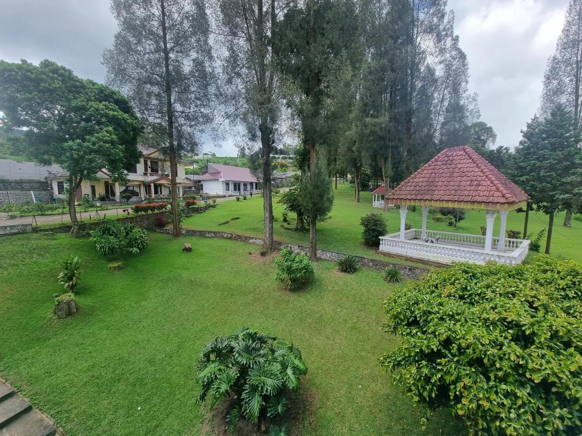 Oyo 93062 Sibayak Multinational Rest House Berastagi Luaran gambar