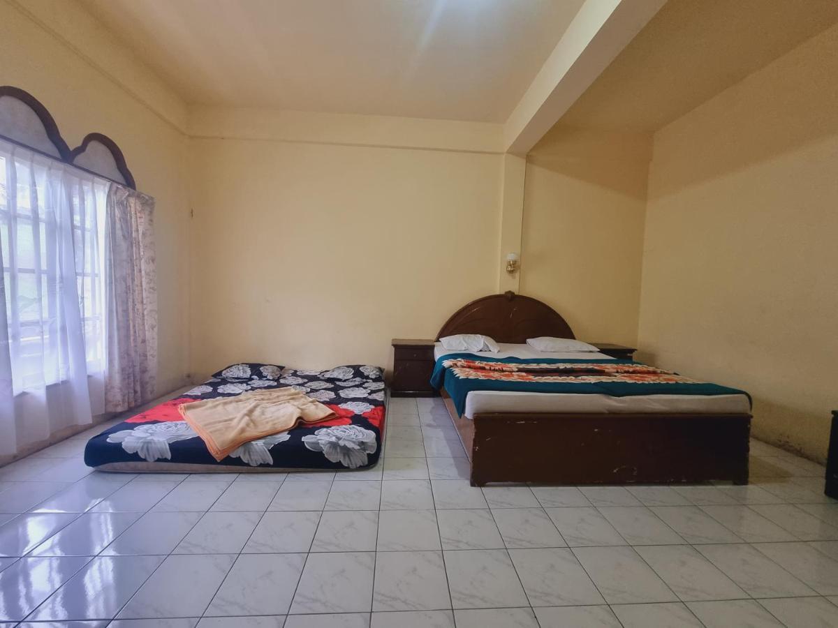 Oyo 93062 Sibayak Multinational Rest House Berastagi Luaran gambar