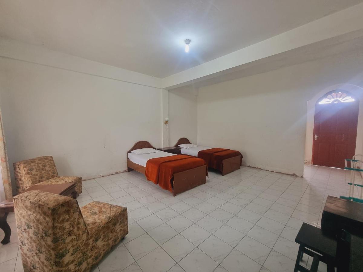 Oyo 93062 Sibayak Multinational Rest House Berastagi Luaran gambar